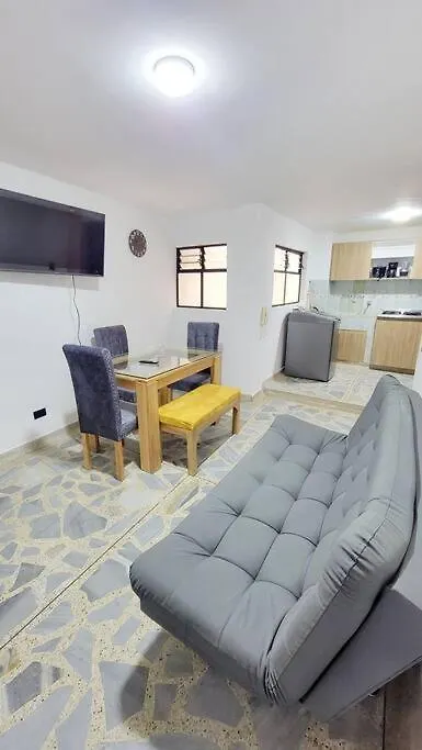 Apartamento En Sector Estadio Medellín 0*,